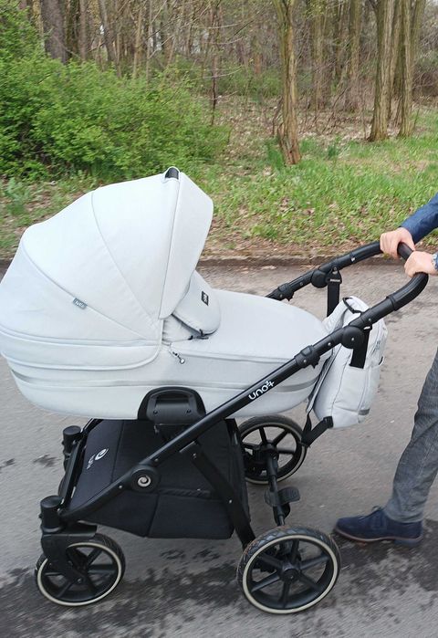 Wózek 2 w 1 TUTIS UNO 3+ wraz z nosidłem i adapterami kolor szary