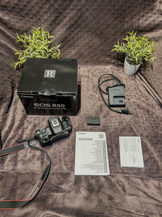 Body Canon EOS R50 24.2Mpix 4K [Gwarancja] + Ładowarka i bateria