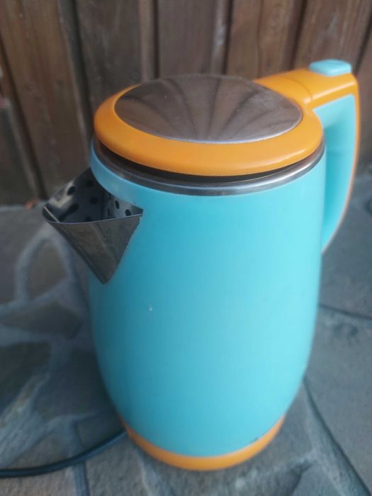 Чайник єлектричний