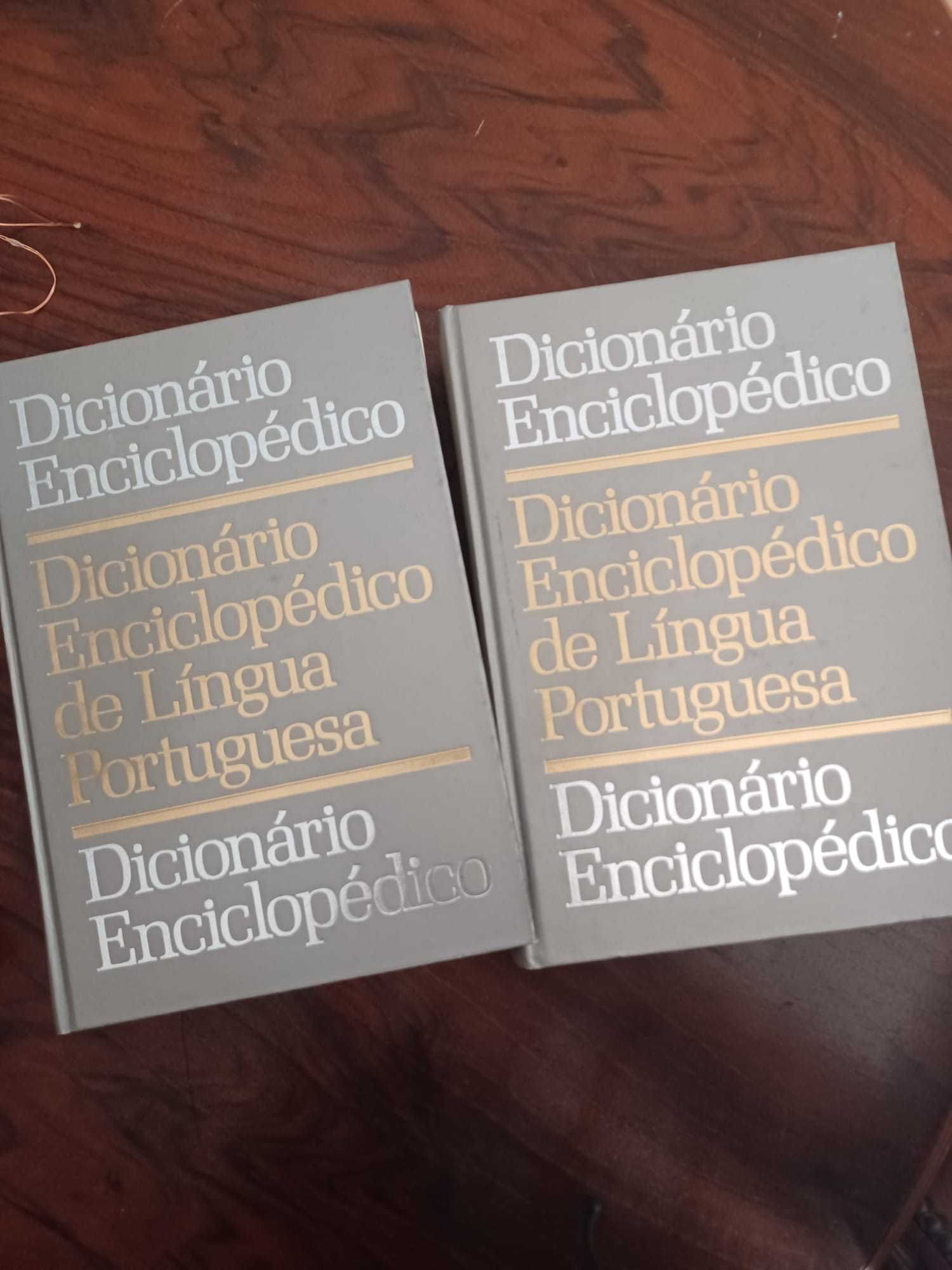 Dicionário Enciclopédico da Língua Portuguesa - Reader’s Digest