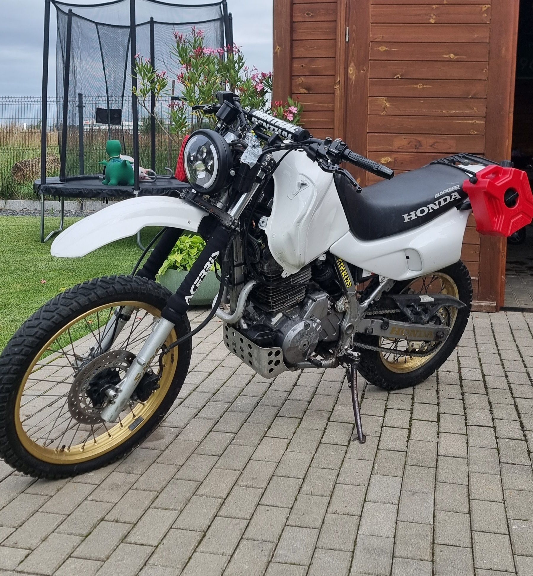 Honda NX 650 Dominator 1995 rok