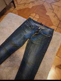 Jeansowe spodnie damskie