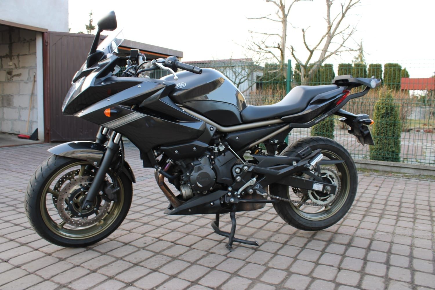 Yamaha XJ6 Zadbany