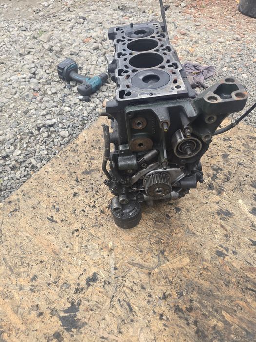 Блок двигуна двигуна ленд ровер фрелендер land rover freelander 2.0 TD