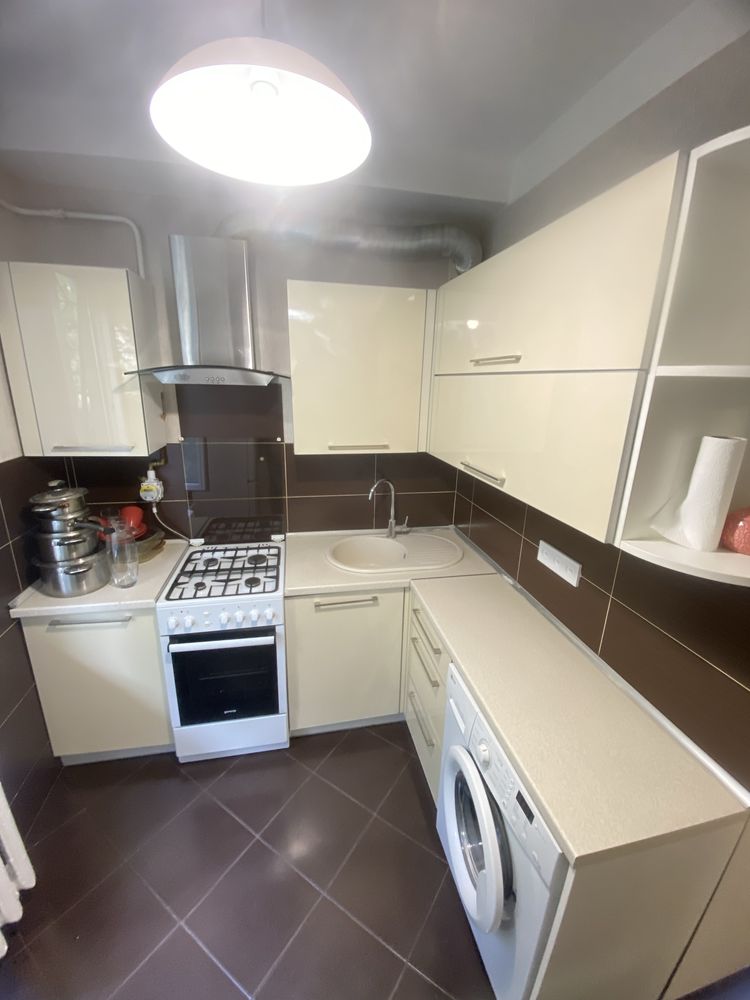 Продам 2-ком квартиру, Черчилля, Червоноткацька, Чернігівська