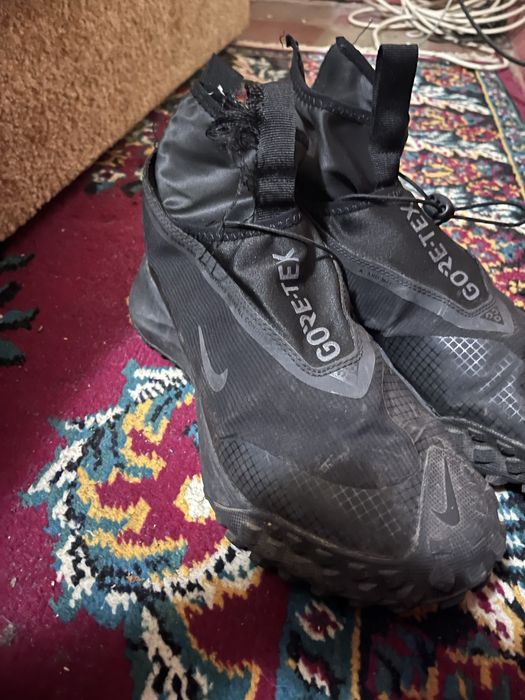 кросівки nike acg