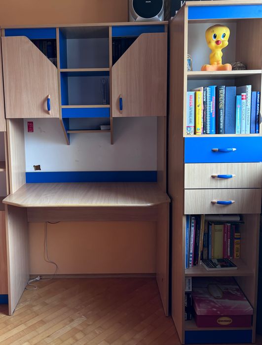 Zestaw mebli młodzieżowych