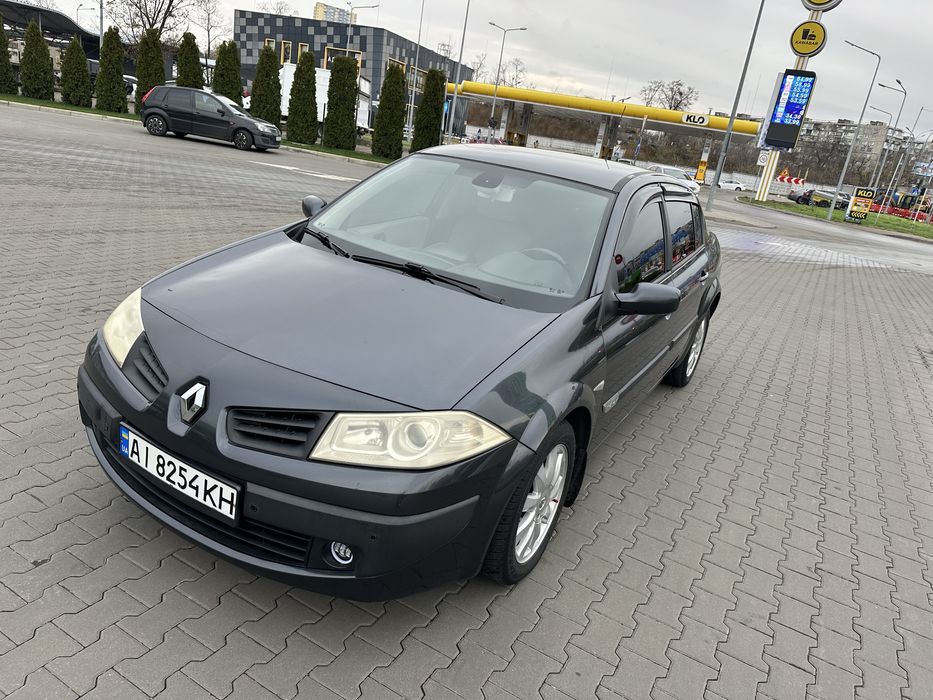 Рено Меган 1.6 автомат газ