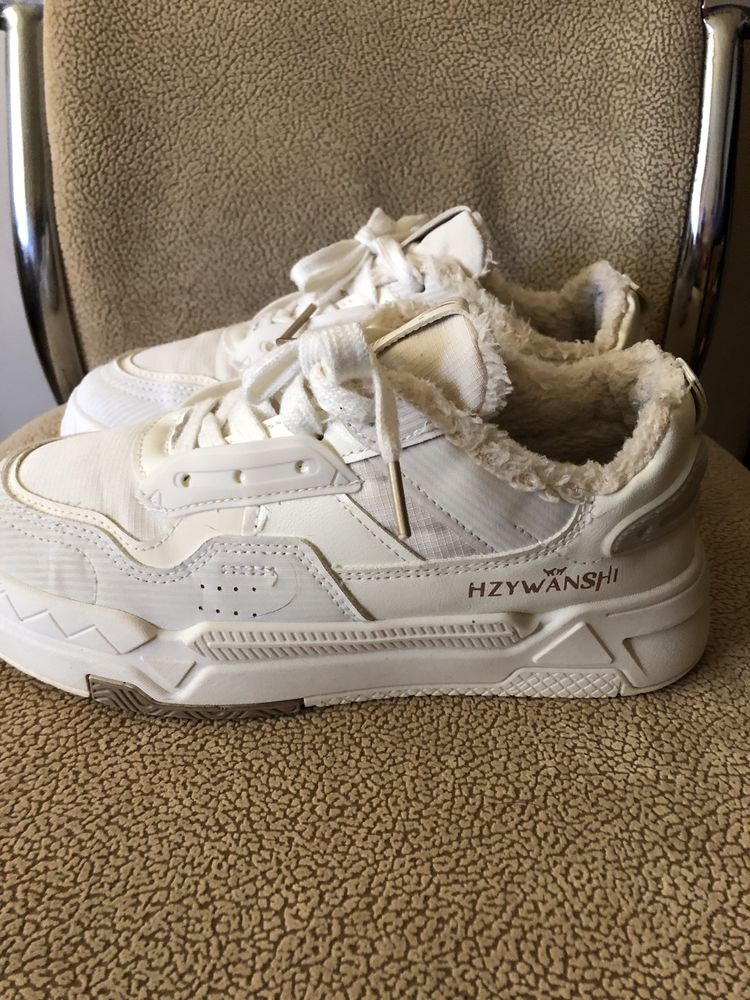 Adidasy biale r. 40