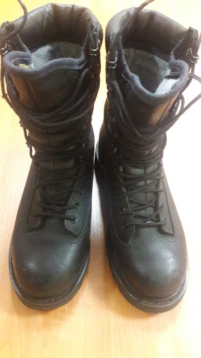 Берци Канадские GORE-TEX  маленький размер.