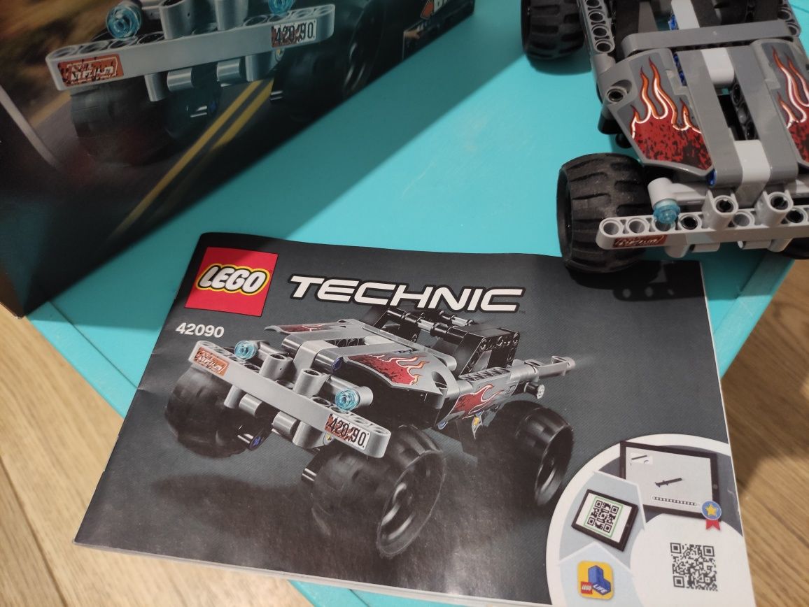 LEGO Technic 42090 Monster Truck