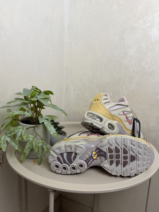 Жіночі Nike air max tn золото рожеві  37 38 39 40 41