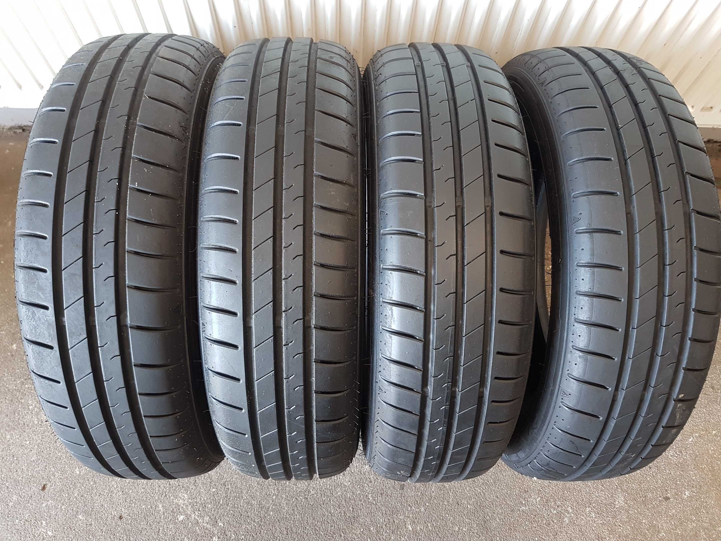 165/60 R15 4 sztuki Falken