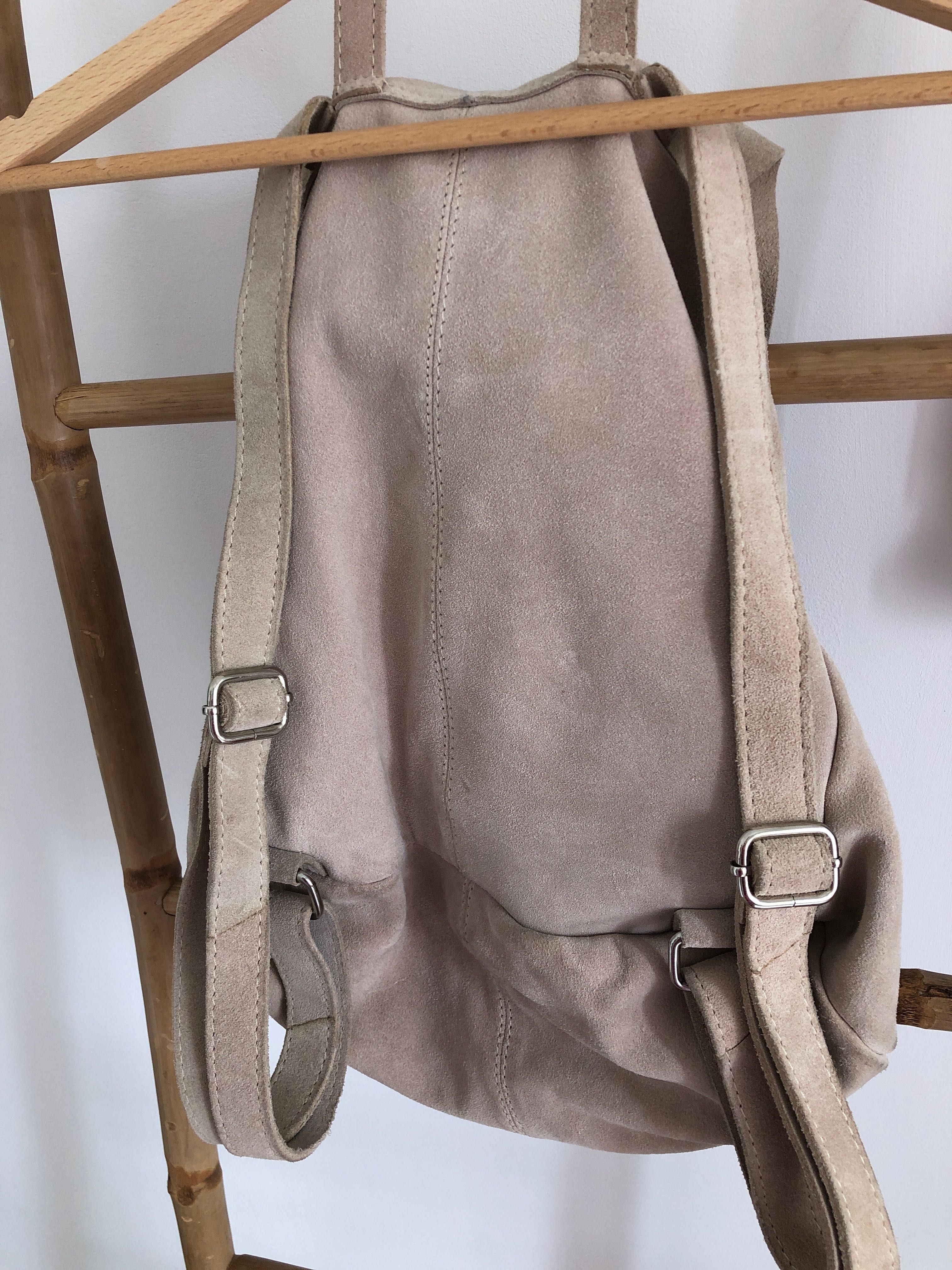 Mochila de pele bege