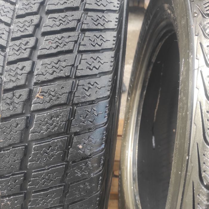 Шина зима  255/55 R18   .