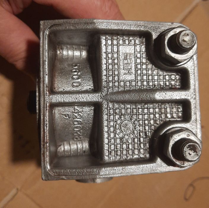 Корпус паливного фільтра Renault 340 номер 5600 426038F з підігрівом