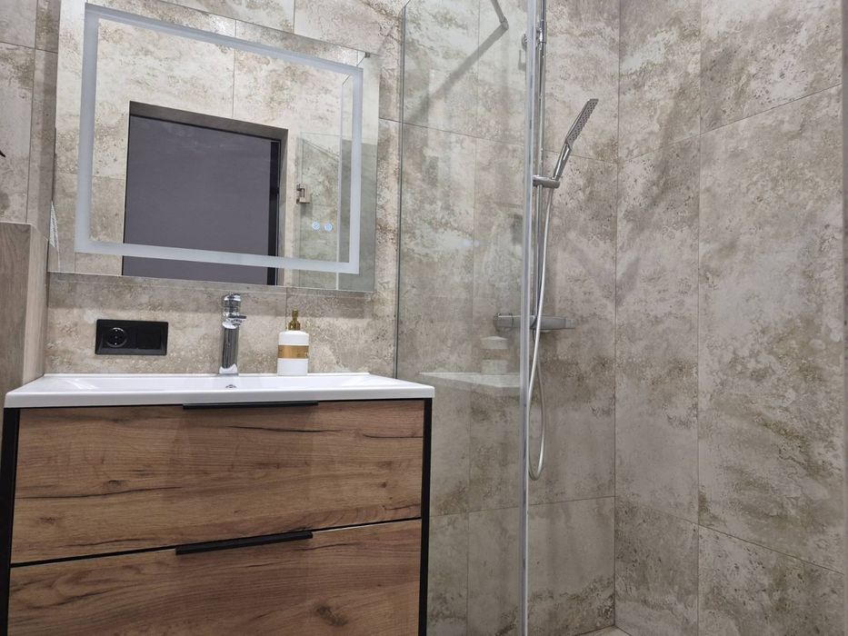 Продаж сучасного будинку в місті Українка