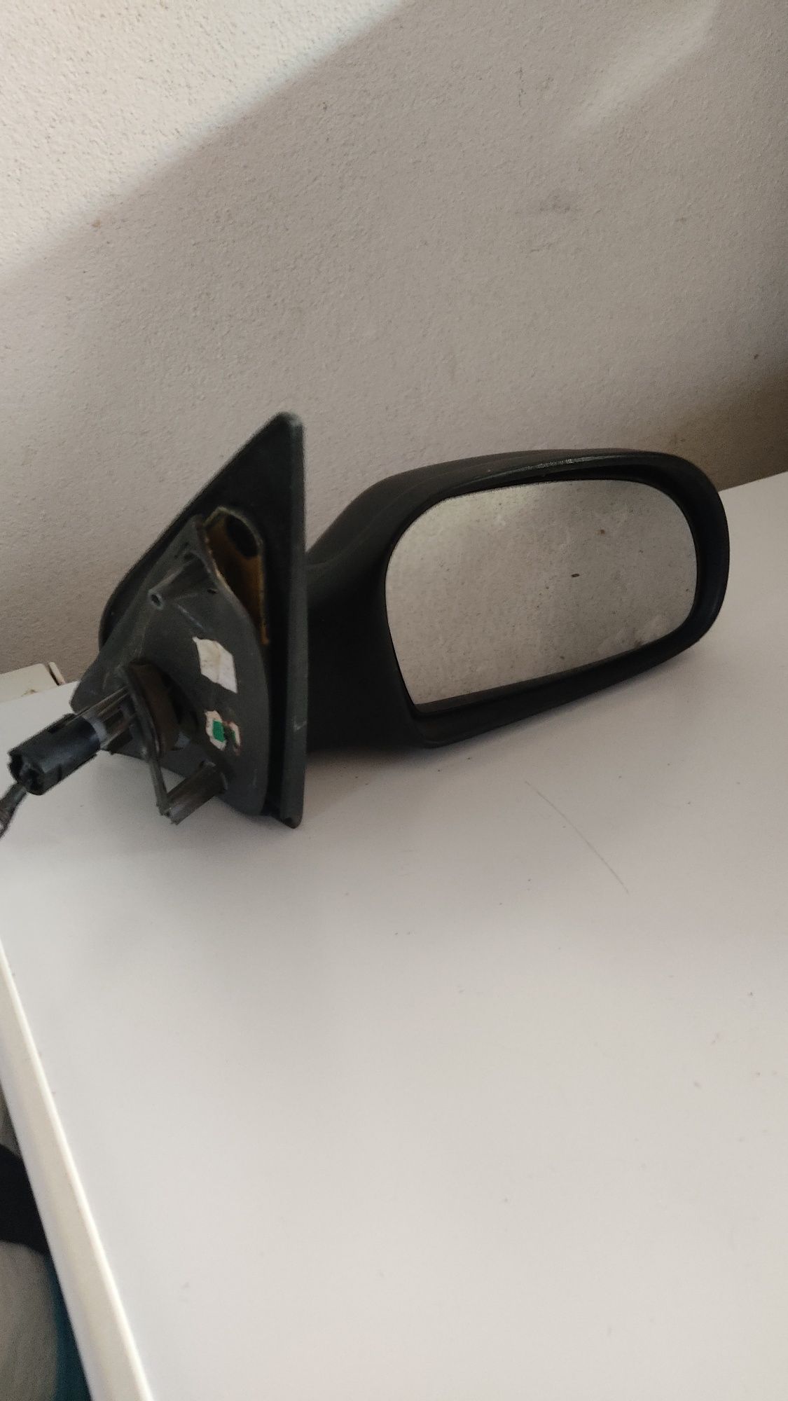 Retrovisor lado passageiro, sem qualquer dano, Citroën saxo 96/99.