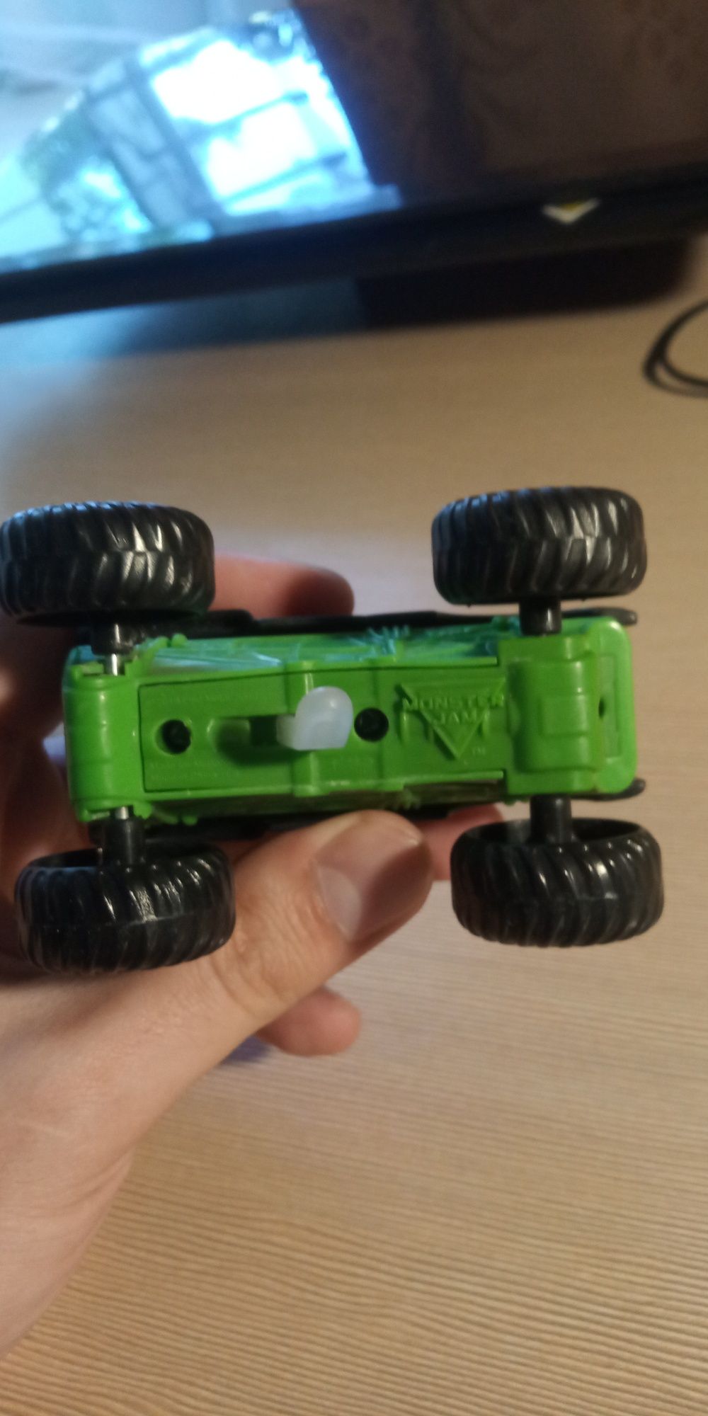 Monster jam hot wheels grave digger