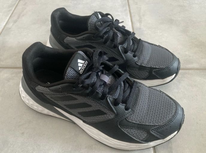 Tenis Adidas Response Foam