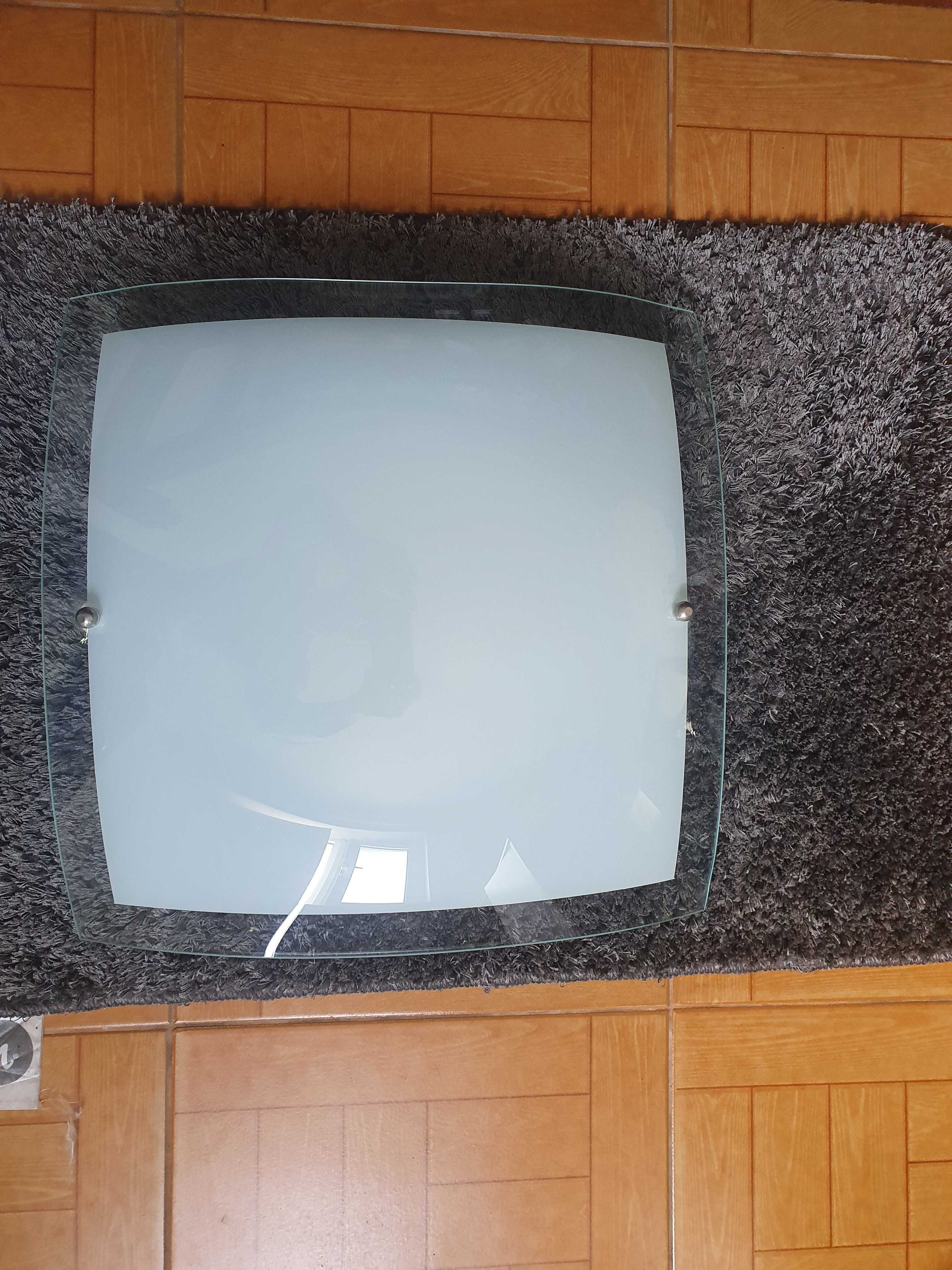Vendo Candeeiro em vidro