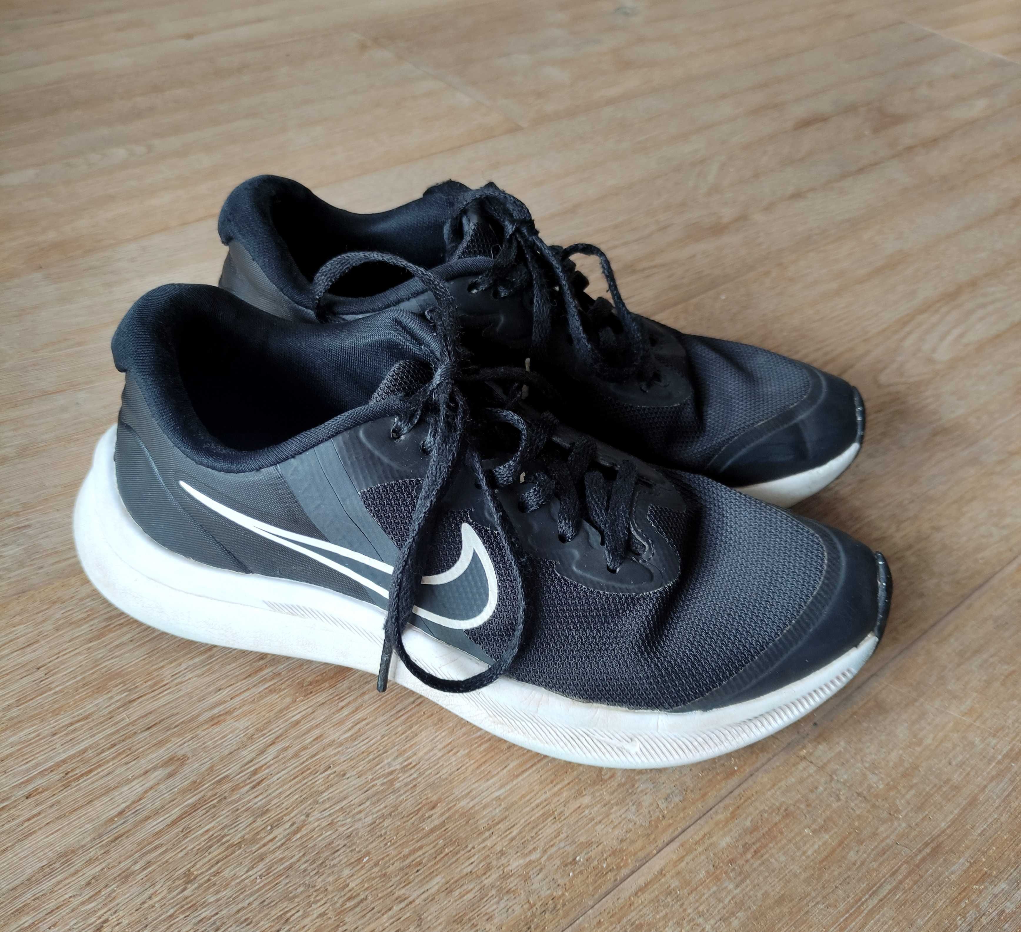 Buty do biegania NIKE STAR RUNNER 35,5 cm czarne