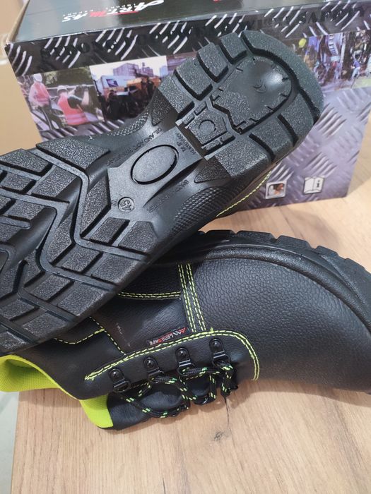 Buty robocze nowe  rozmiar 45