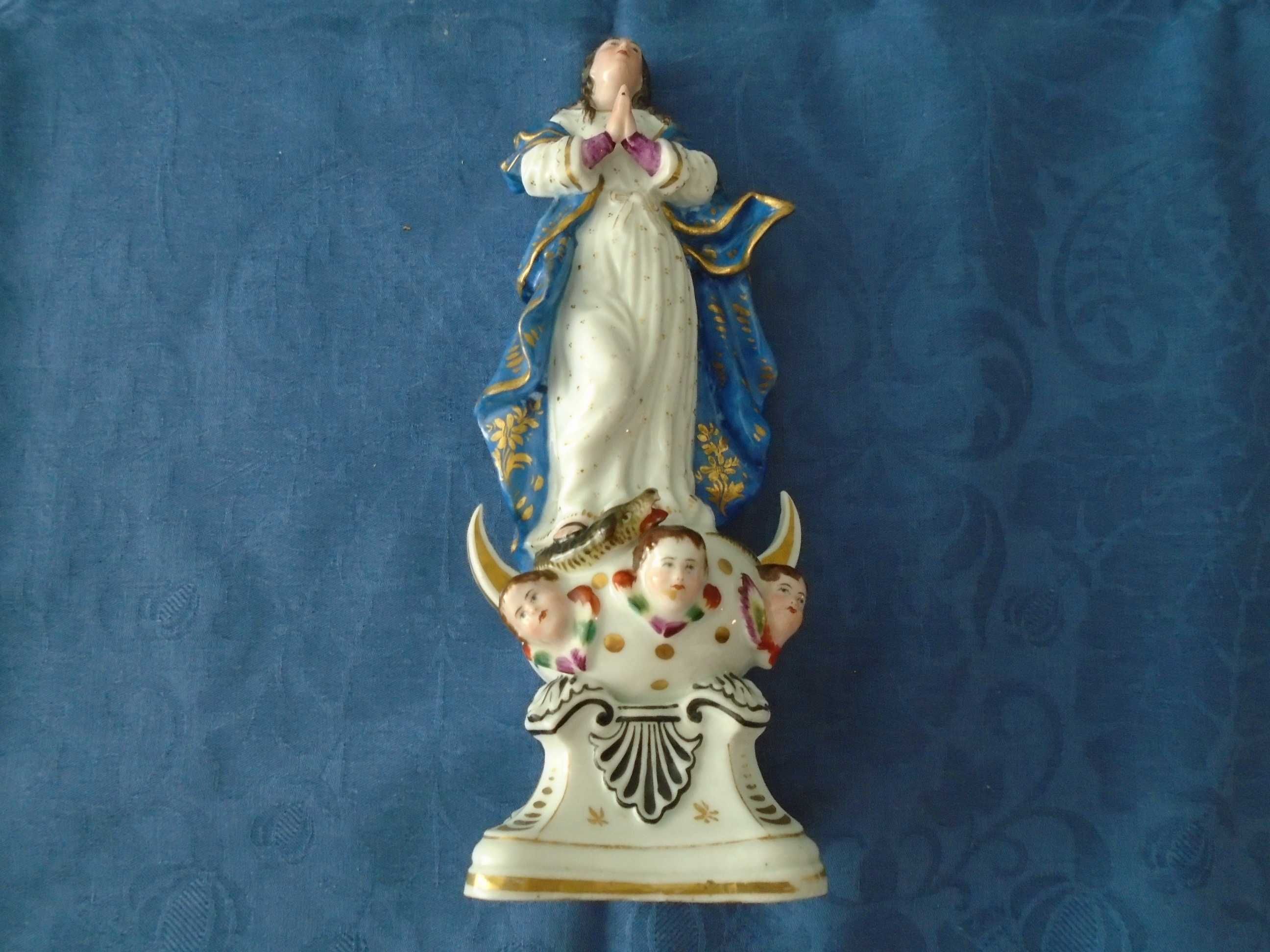 Nossa Senhora da Conceição em porcelana - peça muito antiga