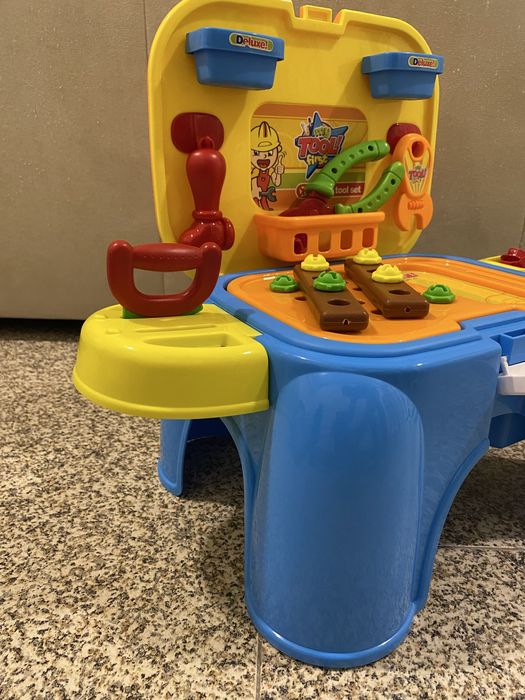 Brinquedo caixa de ferramentas