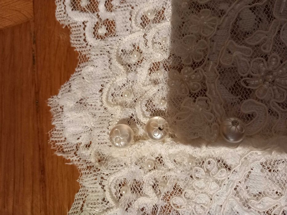 Bolerko ślubne z hiszpanskiej koronki ivory 38 M