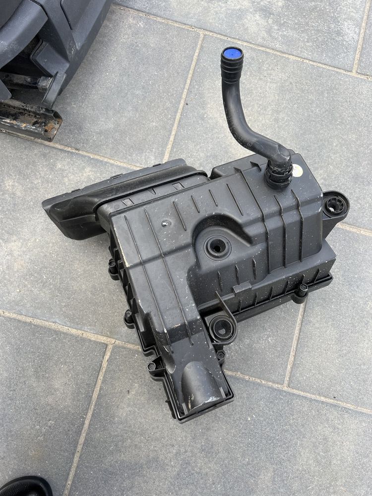 Obudowa filtra powietrza Vw audi seat skoda 1.8 tsi 2.0 Europa