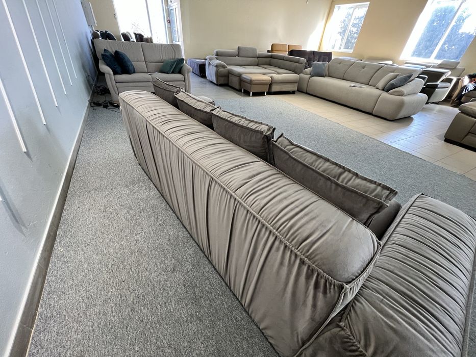 Новий розкладний прямий диван велюр