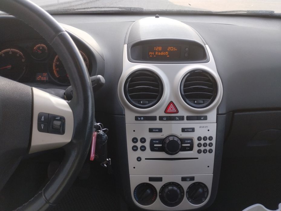 CORSA * 1,0 benzyna * Niski przebieg tylko 107.000 *