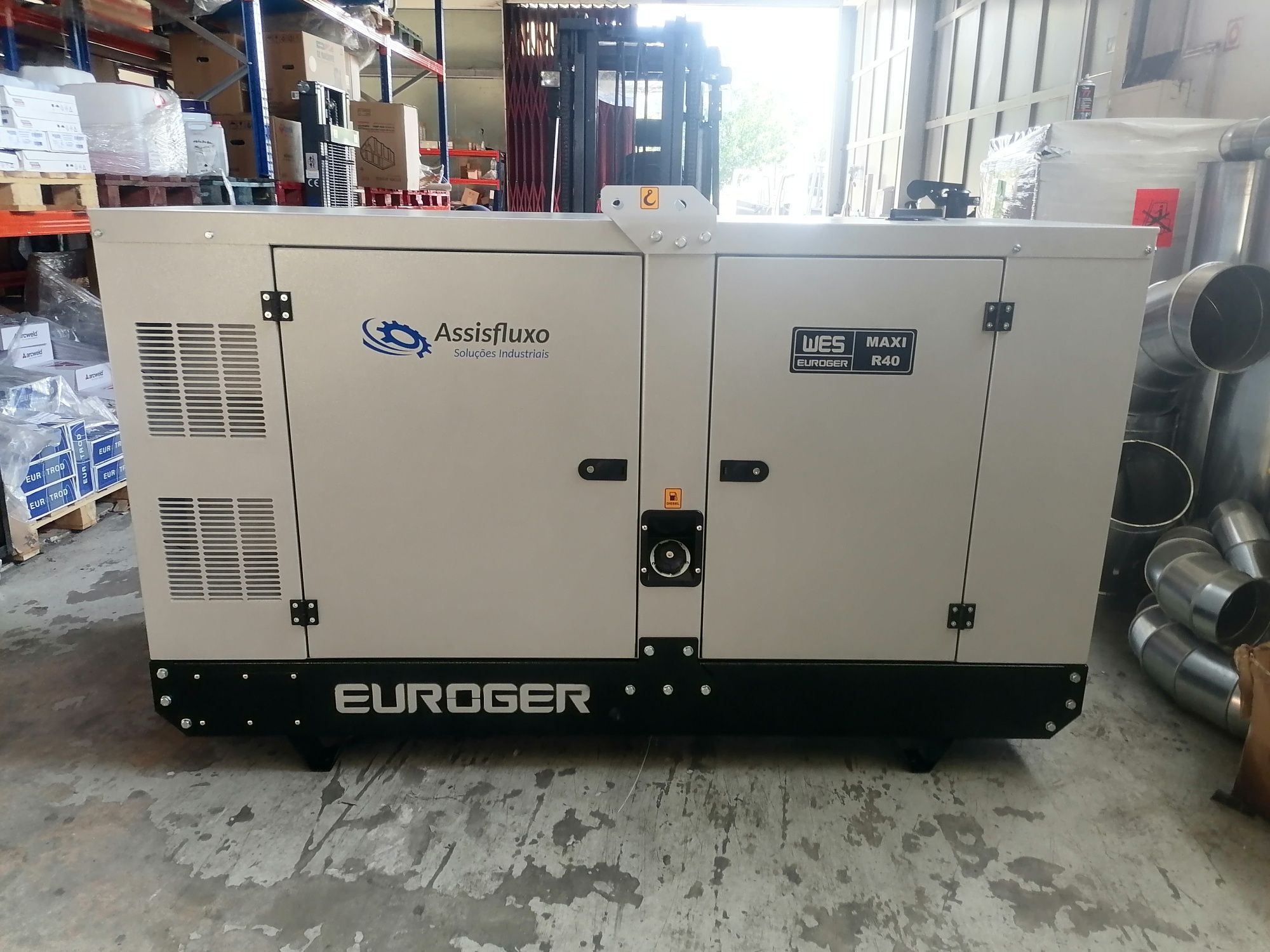 Gerador de 40 kva novo