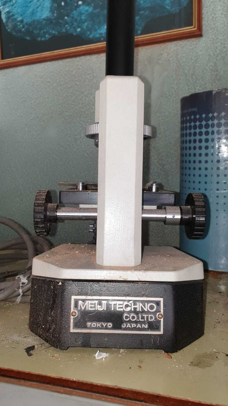 Microscopio Meiji Techno
