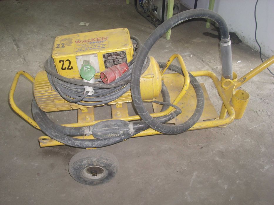 Wibrator zanurzeniowy do betonu firmy Wacker