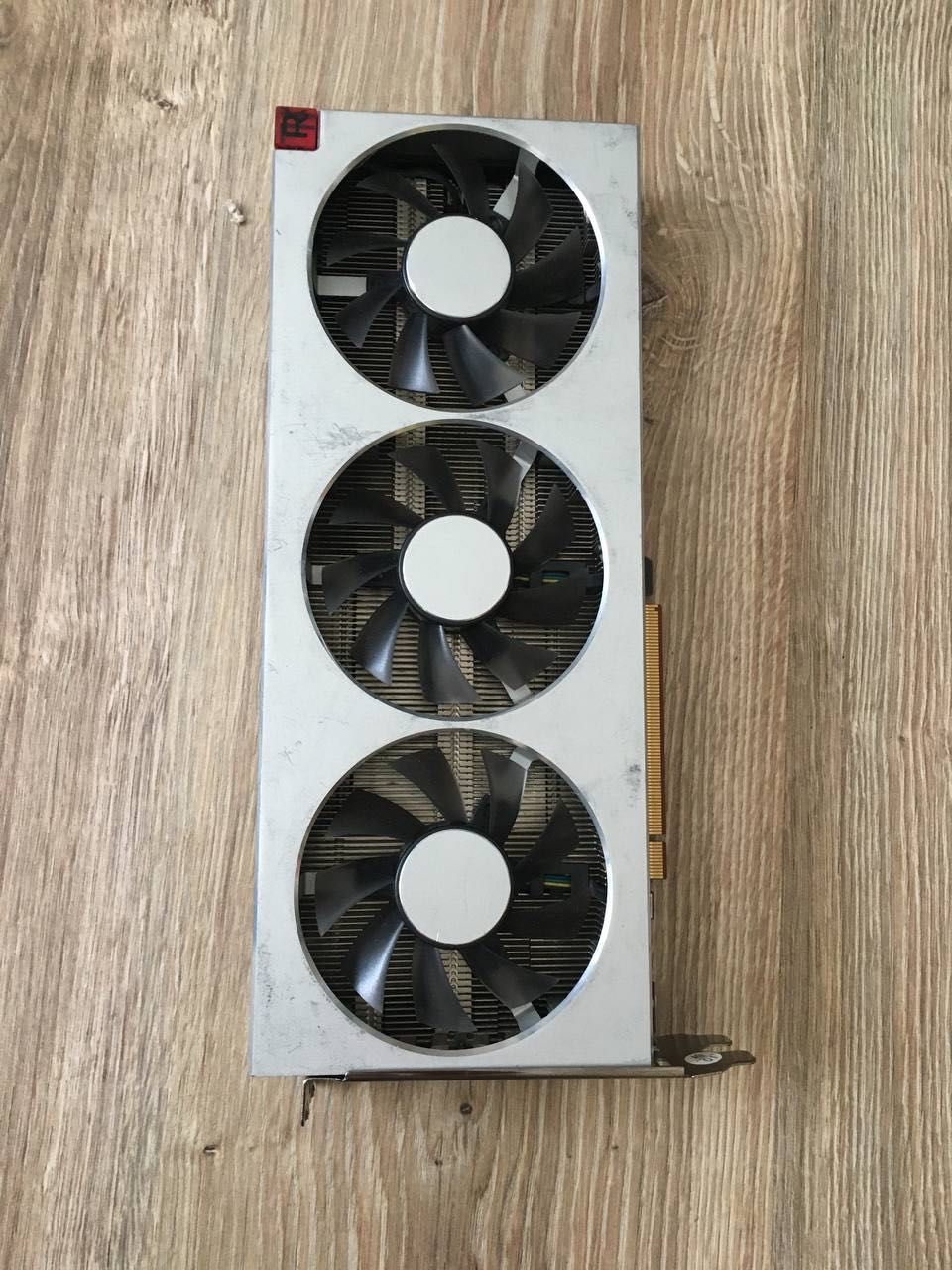 Відеокарта AMD Radeon VII 16 Gb
