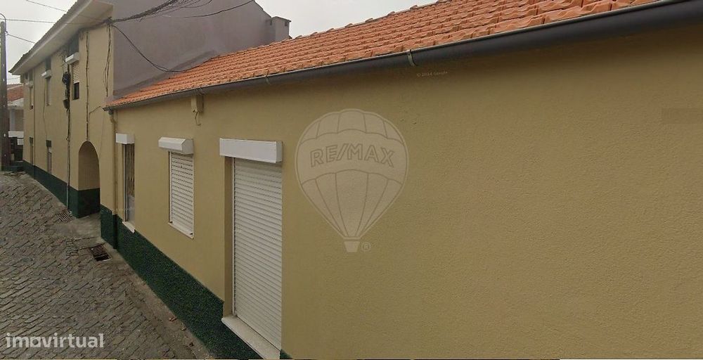 Moradia T5 para venda