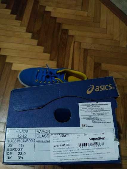 Кросівки ASICS HN528 розмір 37