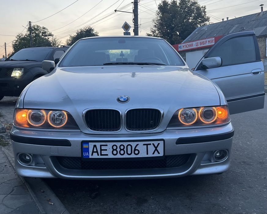 Продам бмв е39 520i
