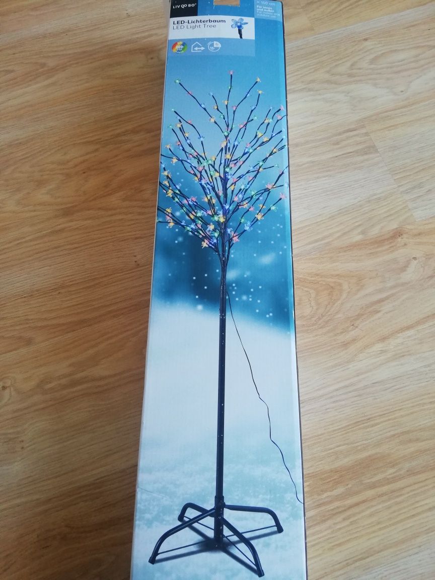 Drzewko LED 150cm kolorowe