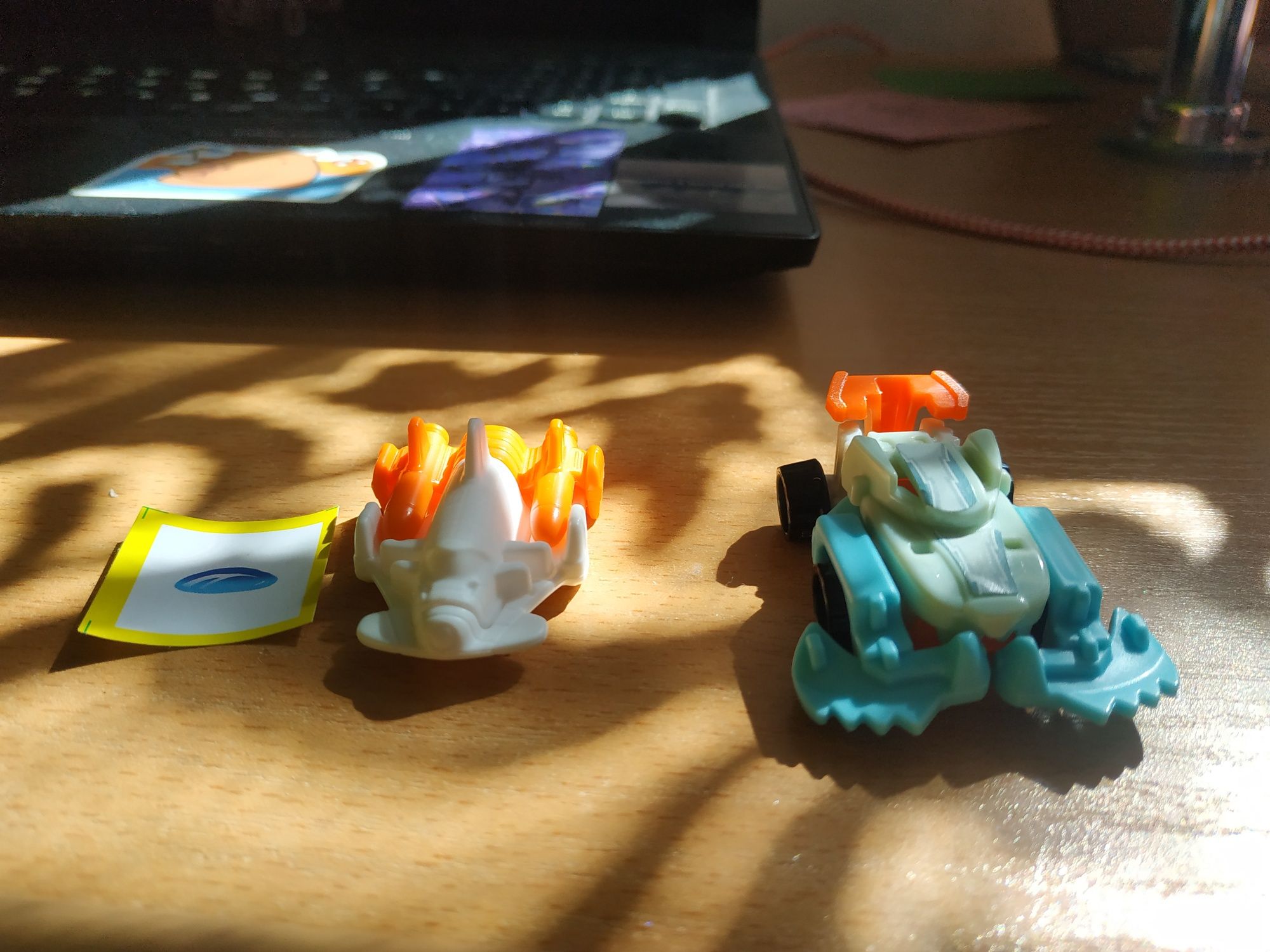 Figurki kinder joy