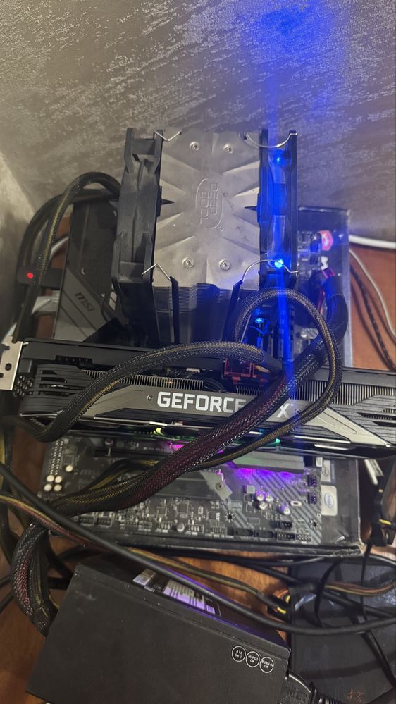 Msi z490 Tomahawk+i3 10105f+48gb ozy