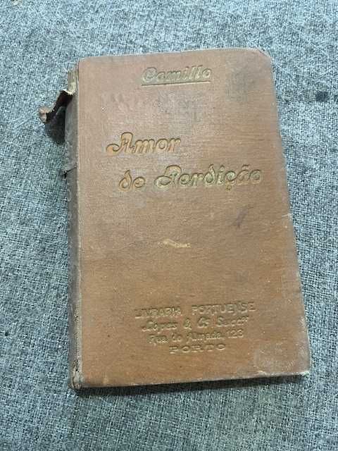 Livro antigo Amor de Perdição