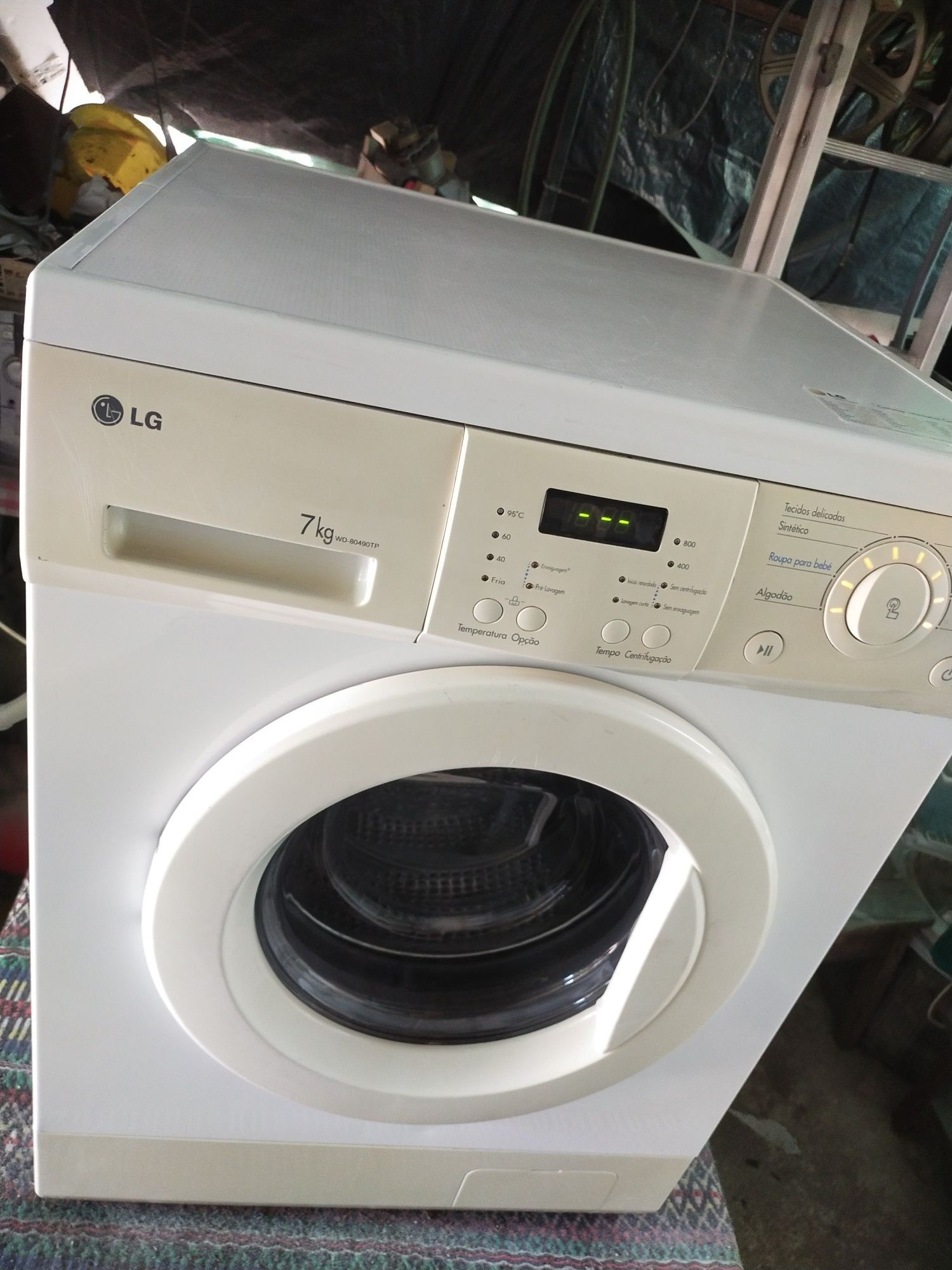 Máquina de lavar roupa LG 7kg