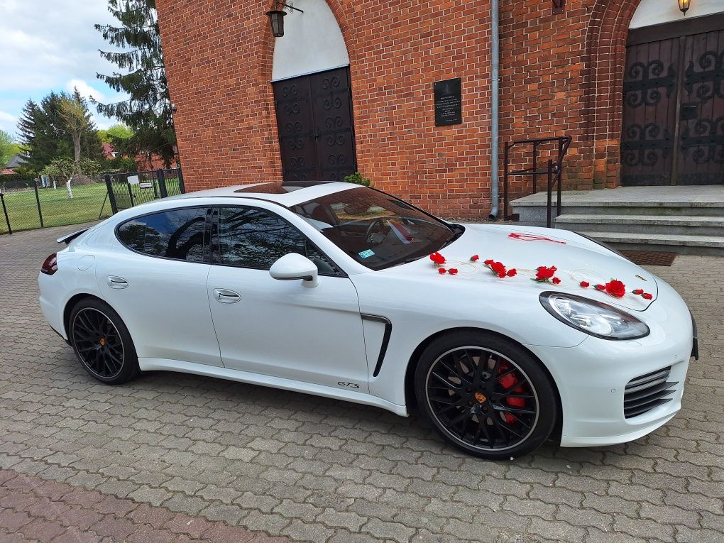 Samochód Auto do ślubu Porsche Panamera GTS