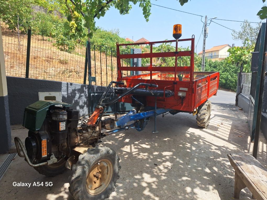 Trator GRIFO EXTRA 12 cavalos