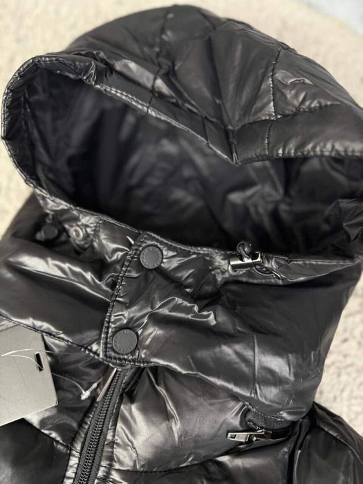 Пуховик Armani Exchange розміри л та хл маломірять