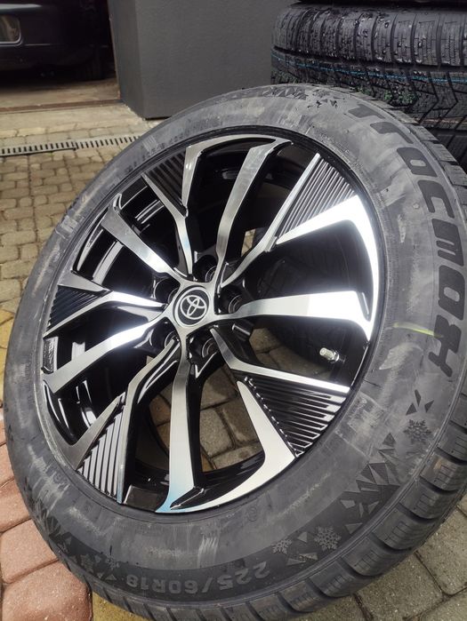Nowe koła zimowe 18 5x114,3 z czujnikami toyota CH-r corolla Cross yar