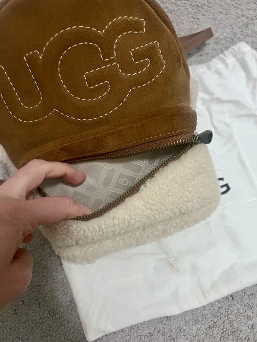 Оригінальний рюкзак UGG з натуральної замші та овчини